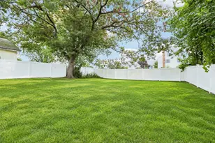 281 Washington St, Taunton, MA 02780 - Photo 25