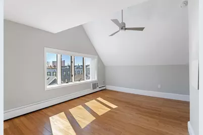 7 Hawthorn #2, Everett, MA 02149 - Photo 9