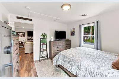 47 Perkins St, Somerset, MA 02725 - Photo 13