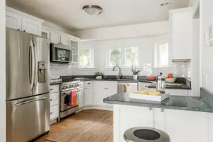 6 Rollins Ct, Cambridge, MA 02139 - Photo 13