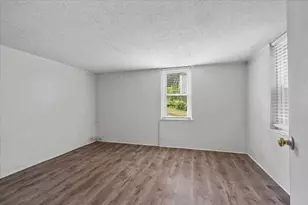 543-547 Quinapoxet St, Holden, MA 01522 - Photo 35