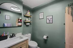 77 Quequechan Rd, Taunton, MA 02780 - Photo 17