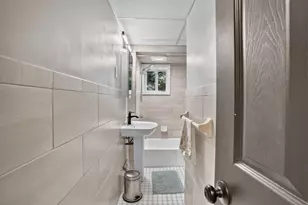 53 Irving St, Medford, MA 02155 - Photo 27