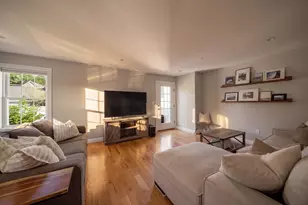 61 Valley St, Wakefield, MA 01880 - Photo 9