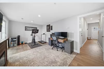61 Valley St #2, Wakefield, MA 01880 - Photo 5