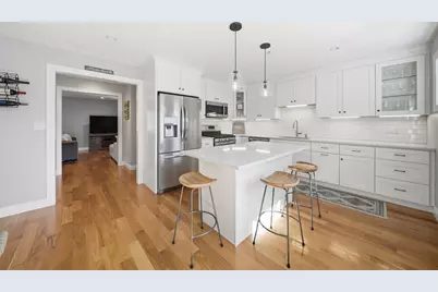 61 Valley St #2, Wakefield, MA 01880 - Photo 3