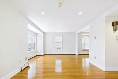 9 Granada Ave, Boston, MA 02131 - Photo 5