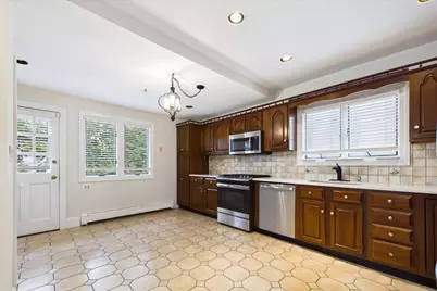 9 Granada Ave, Boston, MA 02131 - Photo 19