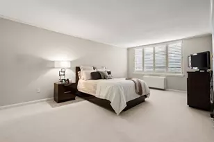 20 Hammond Pond Pkwy, Newton, MA 02467 - Photo 17