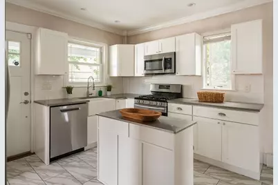 50 Columbia St, Swampscott, MA 01907 - Photo 19