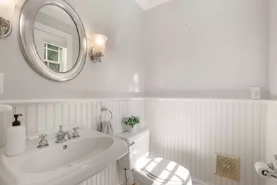 17 Glenoe Rd, Brookline, MA 02467 - Photo 11