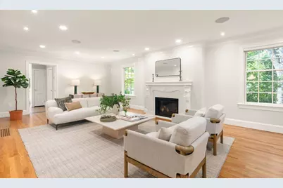 17 Glenoe Rd, Brookline, MA 02467 - Photo 3