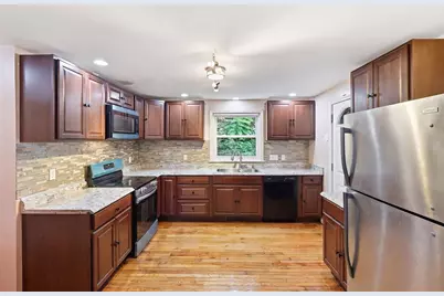 24 College Farm Rd, Waltham, MA 02451 - Photo 9