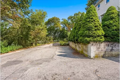 24 College Farm Rd, Waltham, MA 02451 - Photo 25