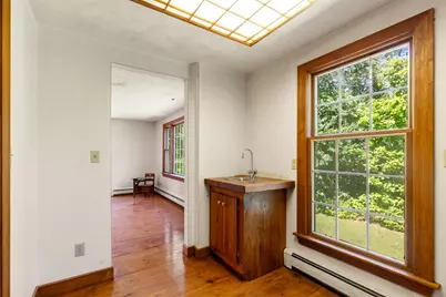 220 Essex St, Lynnfield, MA 01940 - Photo 17