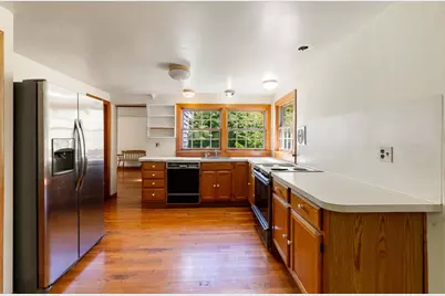 220 Essex St, Lynnfield, MA 01940 - Photo 21