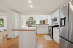 109 Davis Rd, Bedford, MA 01730 - Photo 13