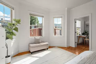 35 White Pl, Brookline, MA 02445 - Photo 7