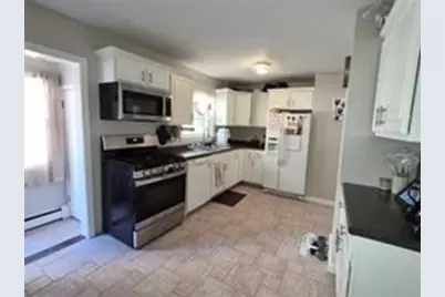 178 California St, Fall River, MA 02723 - Photo 9