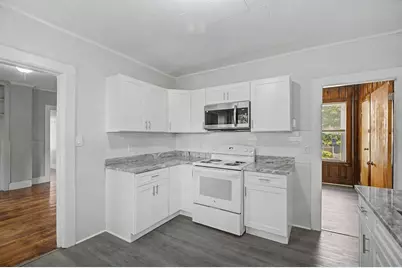 81 Adams St, Springfield, MA 01105 - Photo 15