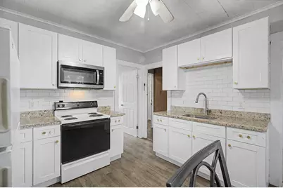 81 Adams St, Springfield, MA 01105 - Photo 29