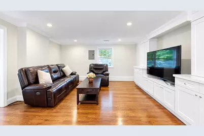 9 Fells Circle, Wellesley, MA 02482 - Photo 3