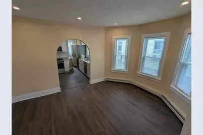 185 Riverside Ave #185, Medford, MA 02155 - Photo 3