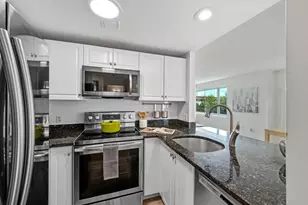 8-12 Museum Way, Cambridge, MA 02141 - Photo 11