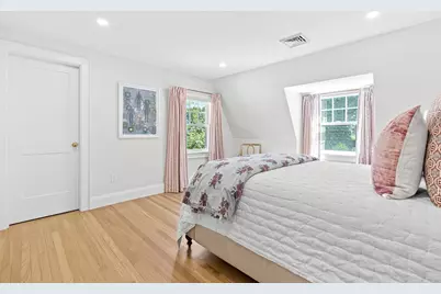 39 Fairbanks Ave, Wellesley, MA 02481 - Photo 29