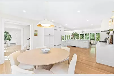 39 Fairbanks Ave, Wellesley, MA 02481 - Photo 5