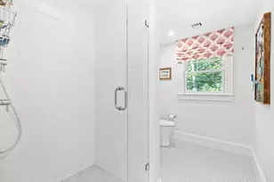 39 Fairbanks Ave, Wellesley, MA 02481 - Photo 23