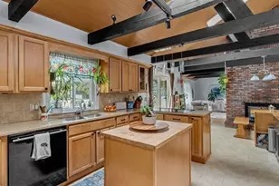 21 Woodvale Ave, Plymouth, MA 02360 - Photo 3