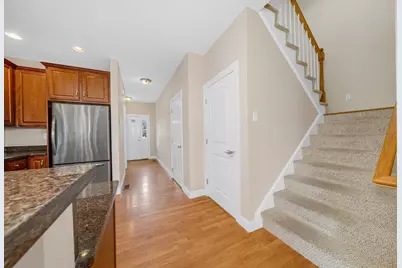 21 County St. #B, Peabody, MA 01960 - Photo 9