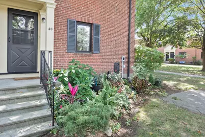 40 Pierce Rd #40, Watertown, MA 02472 - Photo 3