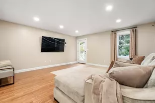 65 Castine St, Worcester, MA 01606 - Photo 13