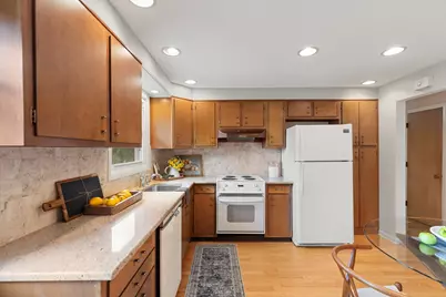 5 Jackson Ave, Peabody, MA 01960 - Photo 15