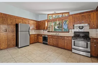 59 Hally Rd, Lowell, MA 01854 - Photo 11