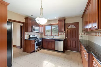158 Common St, Watertown, MA 02472 - Photo 15