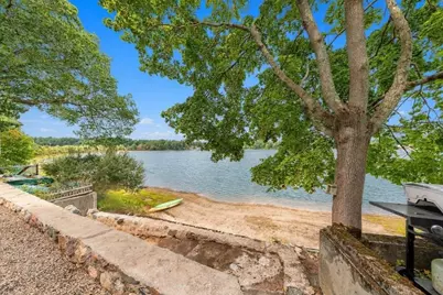 12 Woodbine Ave, Pembroke, MA 02359 - Photo 5