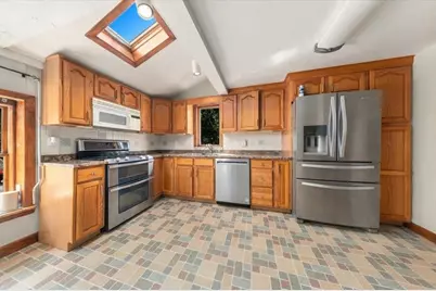 12 Woodbine Ave, Pembroke, MA 02359 - Photo 7