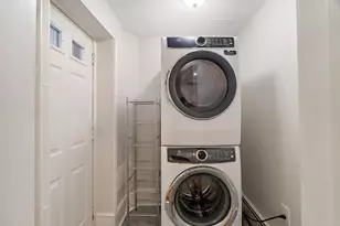 98 W Springfield St, Boston, MA 02118 - Photo 17