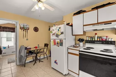 64 Oak St, Taunton, MA 02780 - Photo 3
