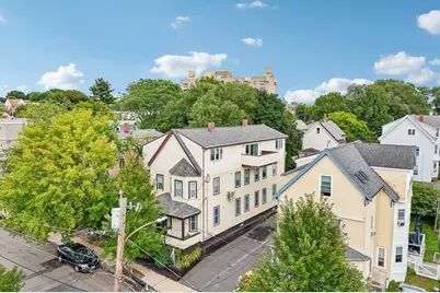 32 Farragut Ave #3, Somerville, MA 02144 - Photo 3