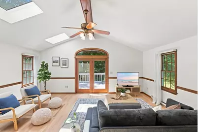 5 Regis Rd, Andover, MA 01810 - Photo 9