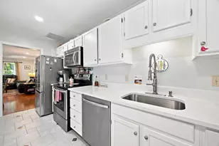 41 Stall Brook Rd, Milford, MA 01757 - Photo 9