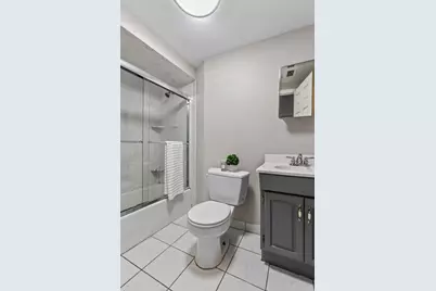 33 Bay State Rd #2, Boston, MA 02215 - Photo 19