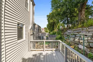 19 Elliott St, Melrose, MA 02176 - Photo 23