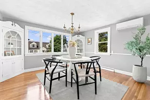 19 Elliott St, Melrose, MA 02176 - Photo 7