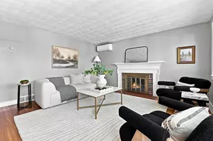19 Elliott St, Melrose, MA 02176 - Photo 3