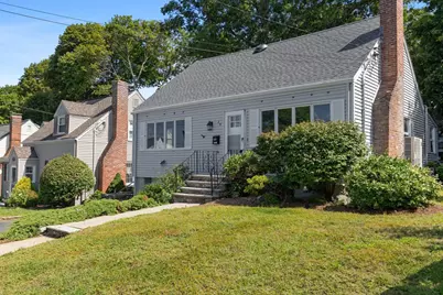 19 Elliott St, Melrose, MA 02176 - Photo 25